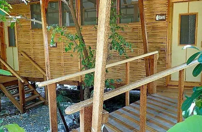 Eskapo Moalboal Hotel *