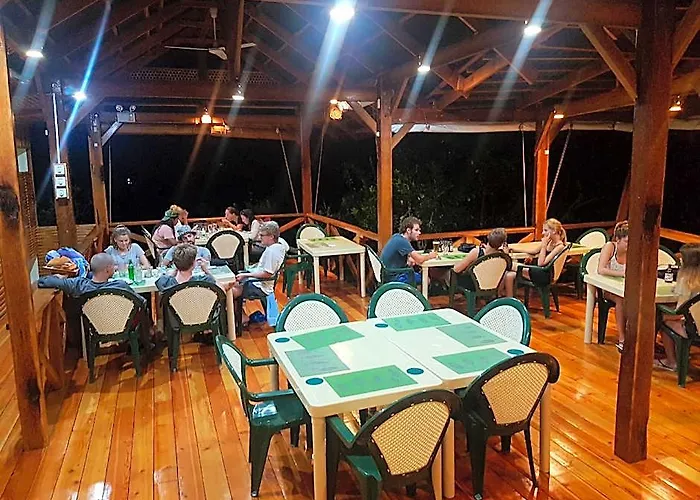 Eskapo Moalboal Hotel Badian