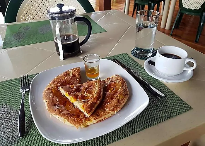 Eskapo Moalboal Badian